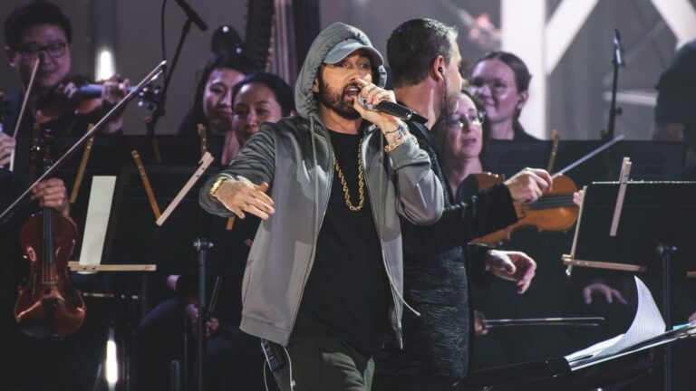 Eminem-нің Қазақстандағы концерті: Билет құны кемі 244 мың теңге болуы мүмкін