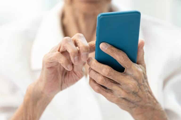 13 млн тенге чуть не отняли мошенники  у 88-летней астанчанки