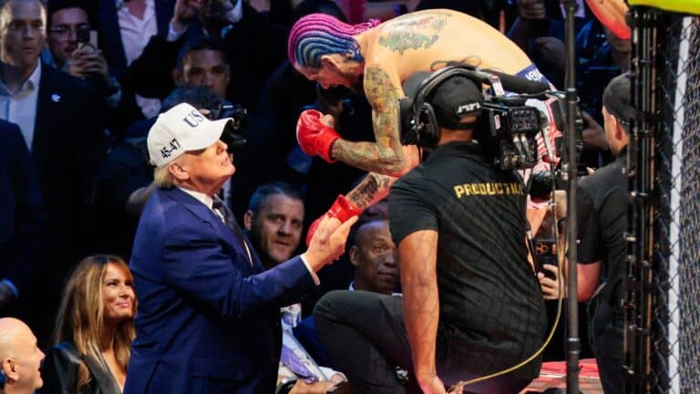 Билеті 1 млн доллар: Ақ үйде Трамптың 80 жылдығына орай UFC турнирі өтті (фото)
