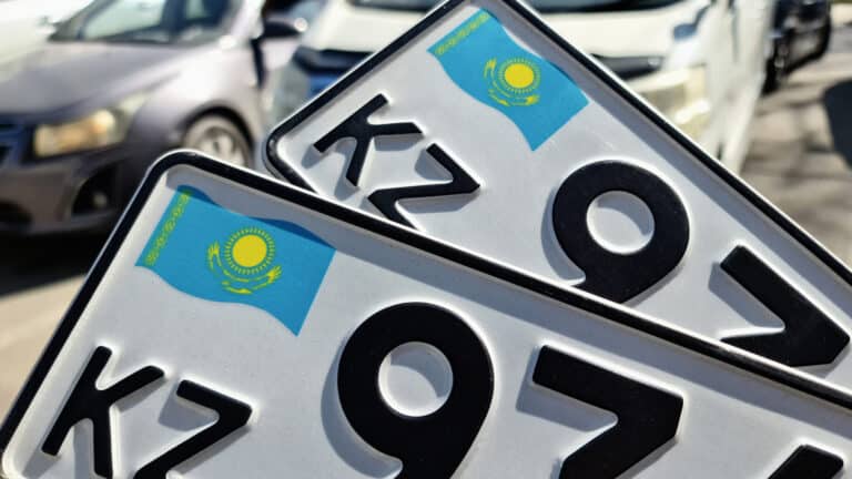 Сколько стоит оформить авто в спецЦОНах Казахстана без очереди