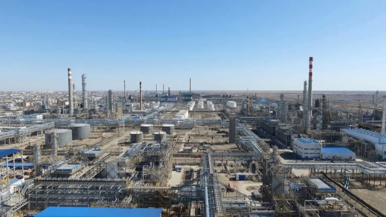 Оператор нефтегазохимической СЭЗ в Атырау получил сотни миллионов убытка