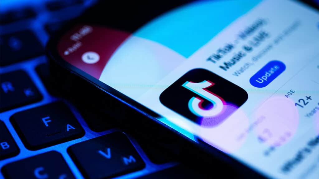 TikTok-блогер из области Абай заговорила о наркотиках на стриме и оказалась в полиции