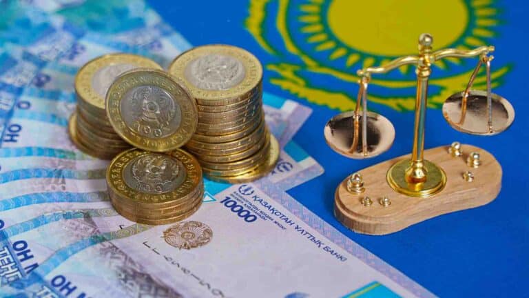 Қазақстан экономикасына берілген кредит көлемі 52 трлн теңгеден асты