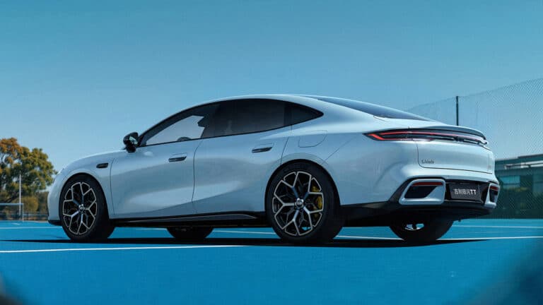 Geely показала конкурента Xiaomi SU7 с лидаром и запасом хода до 725 км