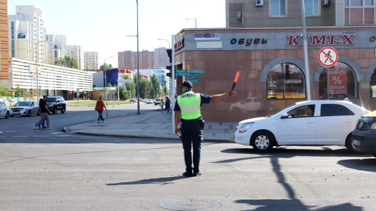 65 авто на штрафстоянке: итоги рейда в Павлодарской области