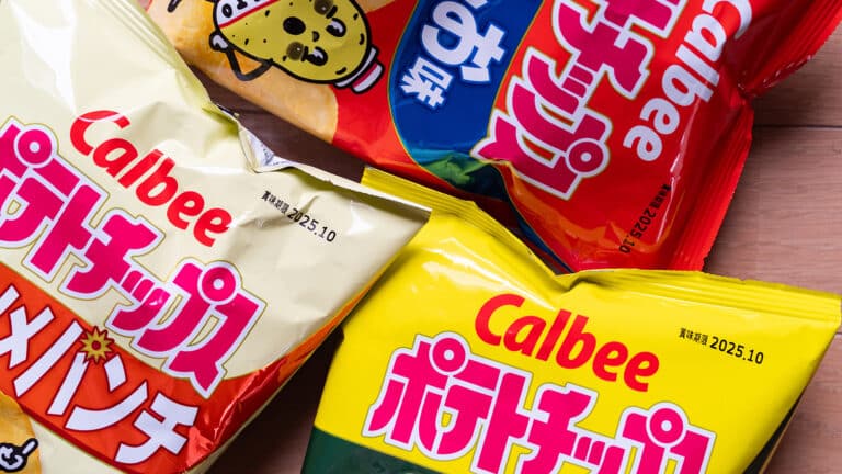 Japan's Calbee reverses monochrome packaging for some products