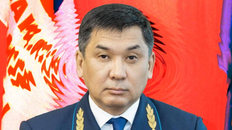Хвалят за дома и музеи, молчат про бизнес и долги: чем запомнился Алдыбергенов в КТЖ
