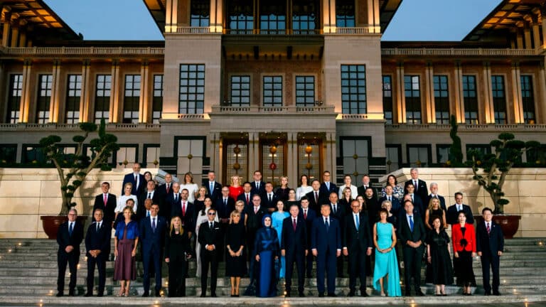 Скандал на саммите НАТО: Мелони умоляла Эрдогана не ставить ее рядом с Трампом
