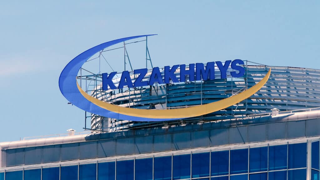 Ким Владимир и Огай Эдуард получат 399,6 млн теңге дивидендов от Kazakhmys Copper  / бильд-редактор Дастан Шанай
