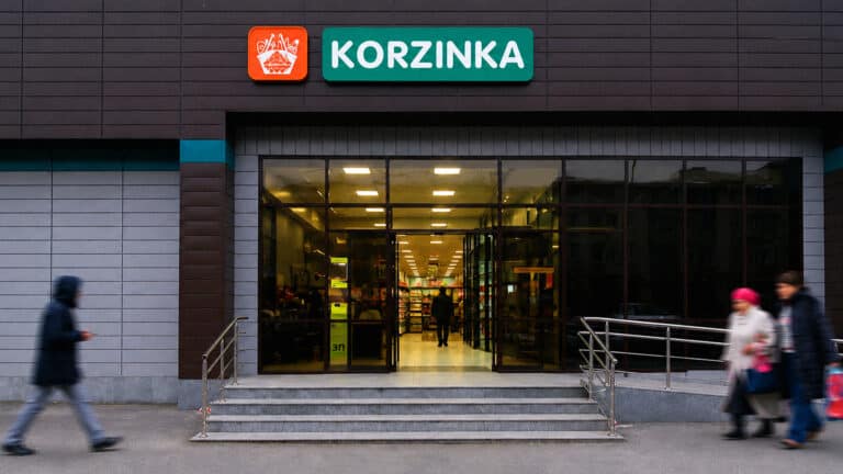 Кыргызский продуктовый гигант покупает сеть супермаркетов в Казахстане