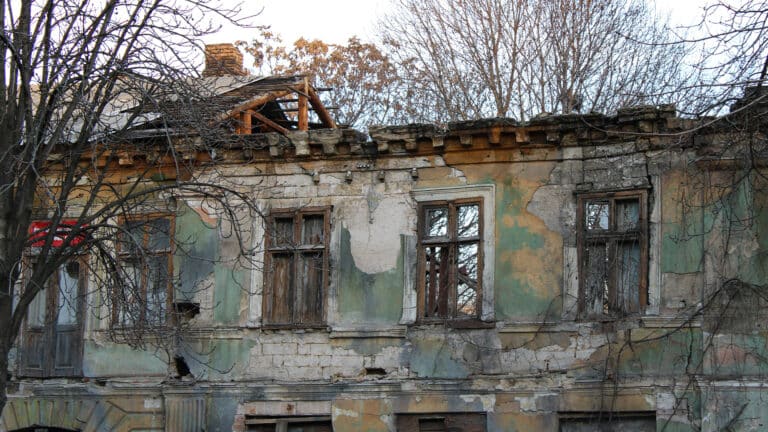 На обновление всех ветхих и аварийных домов в Казахстане нужно 3,2 трлн тенге