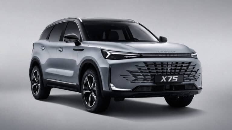 Еще один кроссовер BAIC хотят выпускать в Казахстане