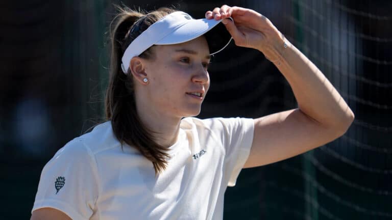 Елена Рыбакина проиграла в третьем круге Уимблдона-2026