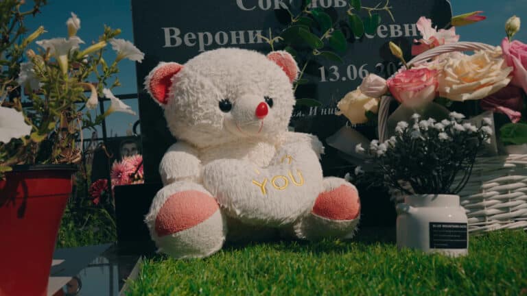 «Ей помогли уйти»: мать погибшей в Алматы Вероники Соколовой рассказала новые детали