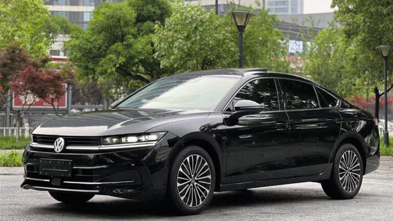 Volkswagen привезет в Казахстан новый Passat китайской сборки