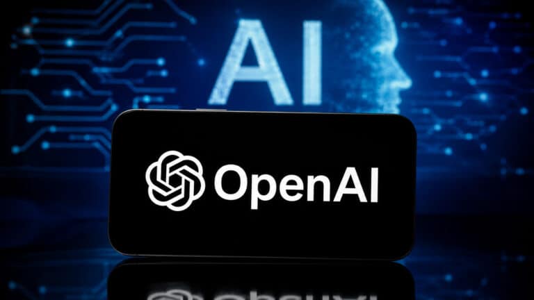 СМИ США требуют наказать OpenAI за обучение ChatGPT на чужих статьях