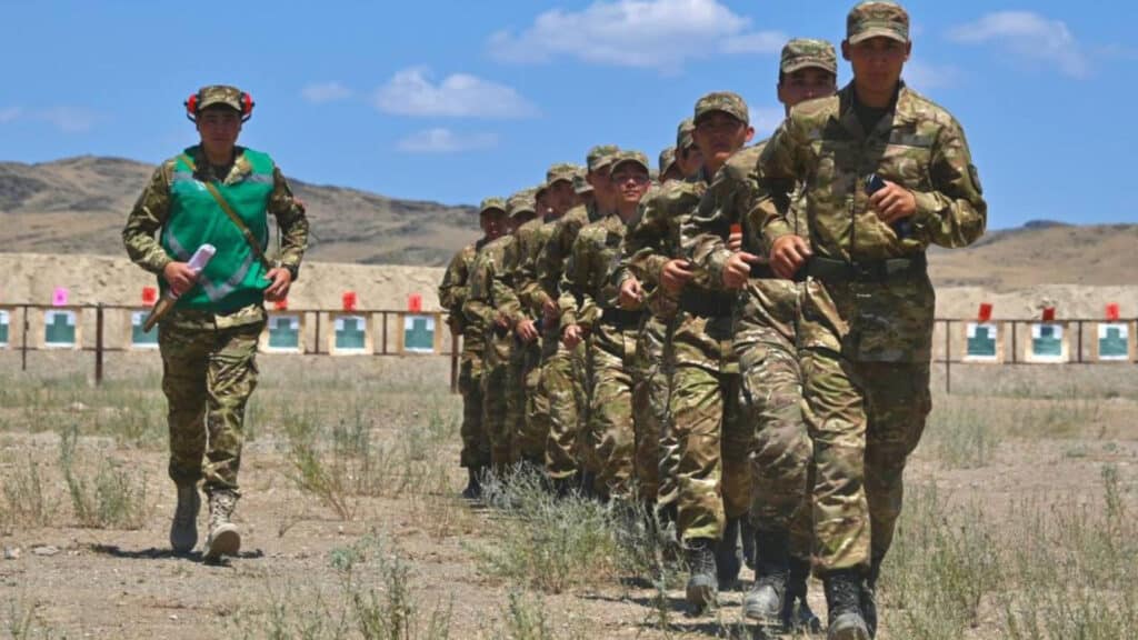 Көктемгі шақыру аяқталып, 21 мың азамат әскерге кетті