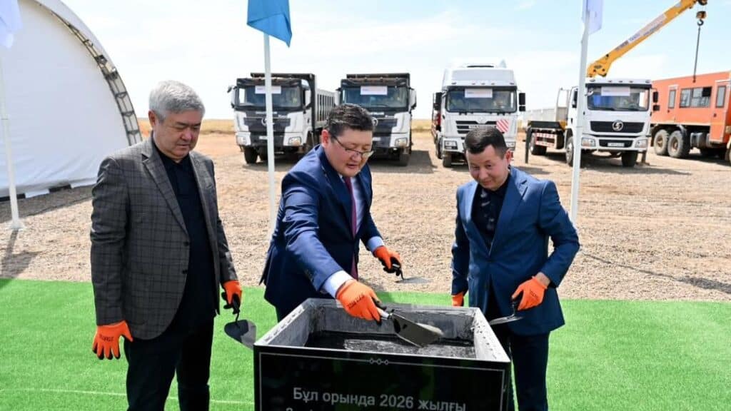 Абай облысының әкімі Берік Уәли Курчатов электр станциясының құрылысын бастады