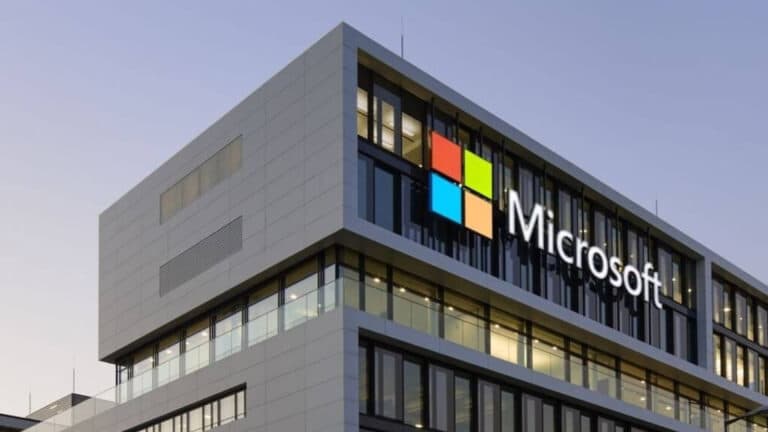 Microsoft 4 800 қызметкерін қысқартады