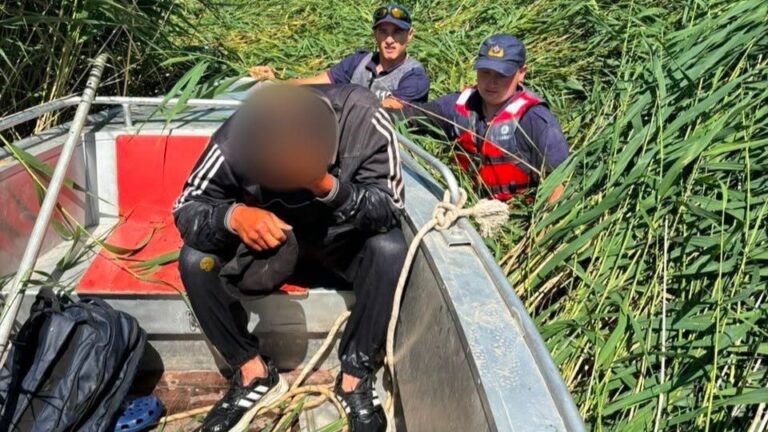 Заблудившегося в камышах мужчину спасли в Акмолинской области