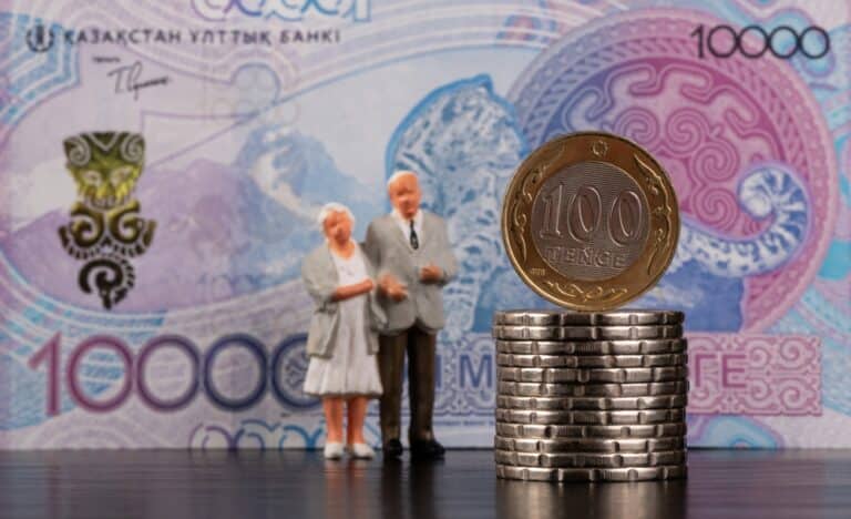 Зейнетақы жинағын 100% жеке компанияға сеніп тапсыру: кепілдік сақтала ма?