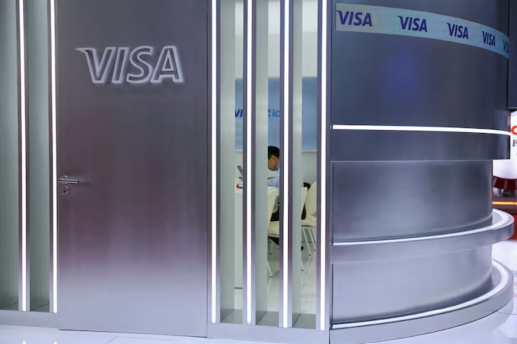 Visa сократит около 2,6 тыс. сотрудников ради повышения эффективности
