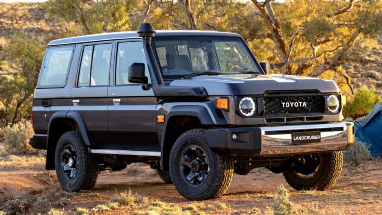 Toyota вернула в продажу культовый Land Cruiser 70 родом из 1980-х