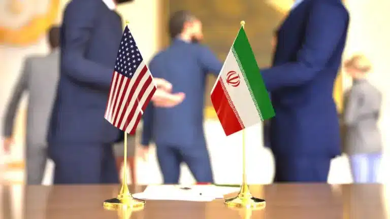 Трамп Иранға соққы жасауды кейінге қалдырғанын мәлімдеді