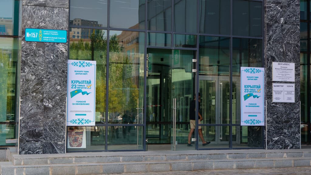 Выборы в Курултай стартовали в Казахстане