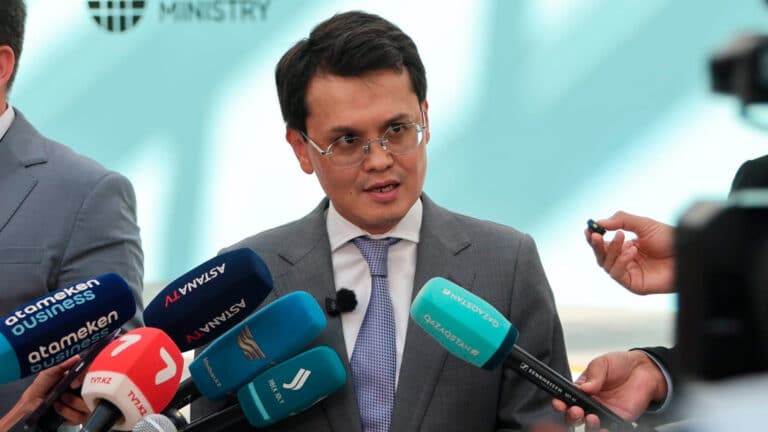Казахстанцам больше недостаточно диплома ради карьеры, считает Мусин