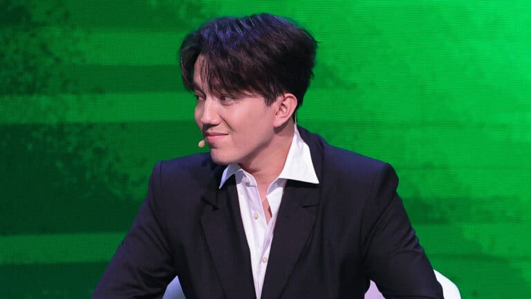 Dimash Qudaibergen visits orphanage after free concert in Karaganda