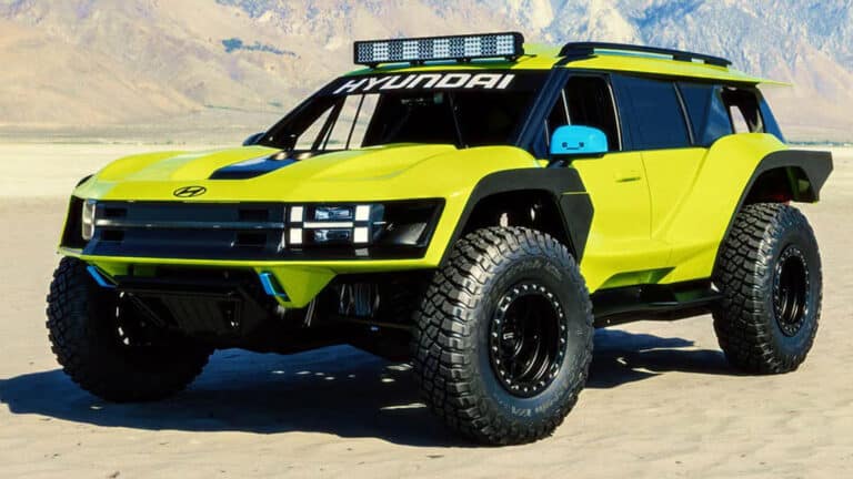 Hyundai показала безумный Santa Fe для гонок по пустыне