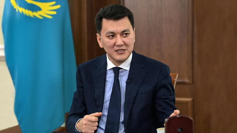 Kazakhstan’s parliament approves Erlan Karin as vice president
