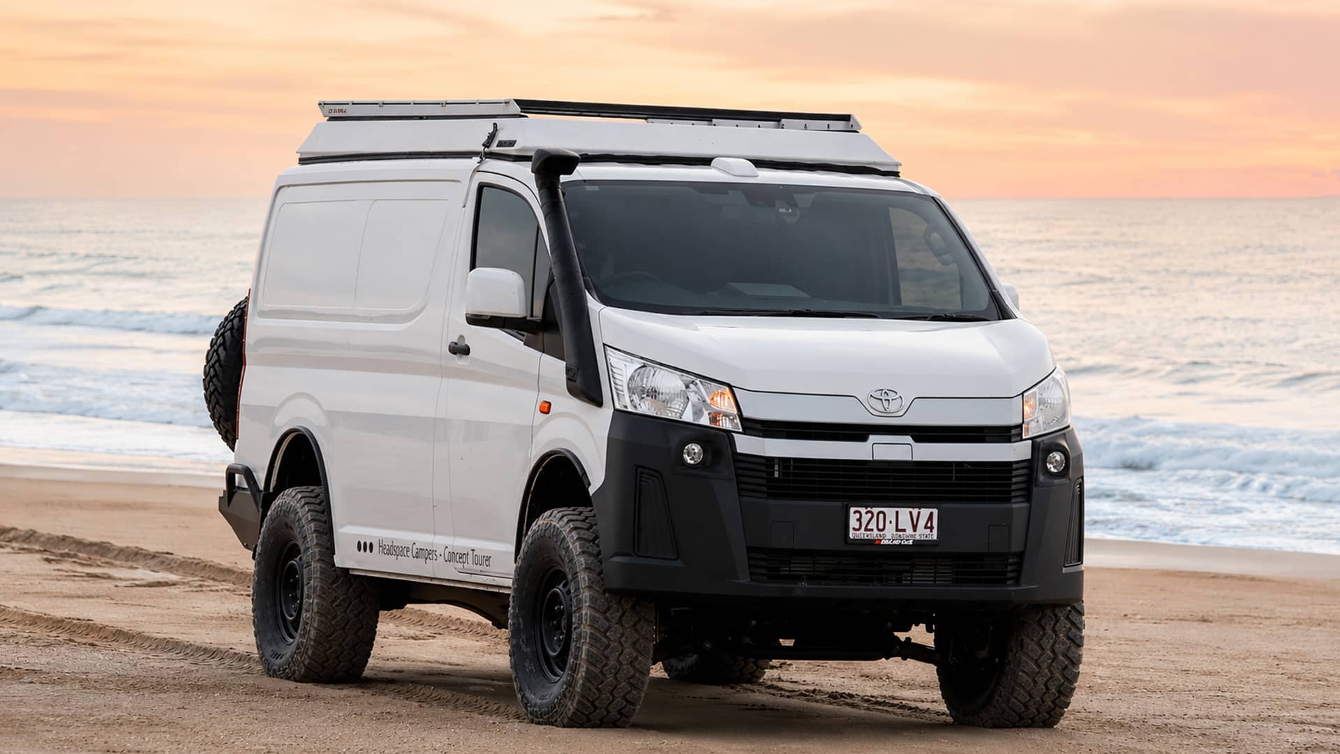 Доработанный Toyota HiAce / Фото: Headspace Campers