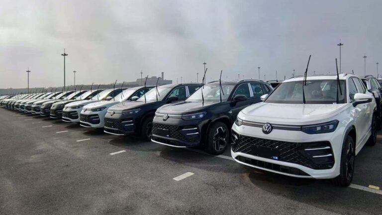 Volkswagen отправил первые автомобили для продаж в Казахстане