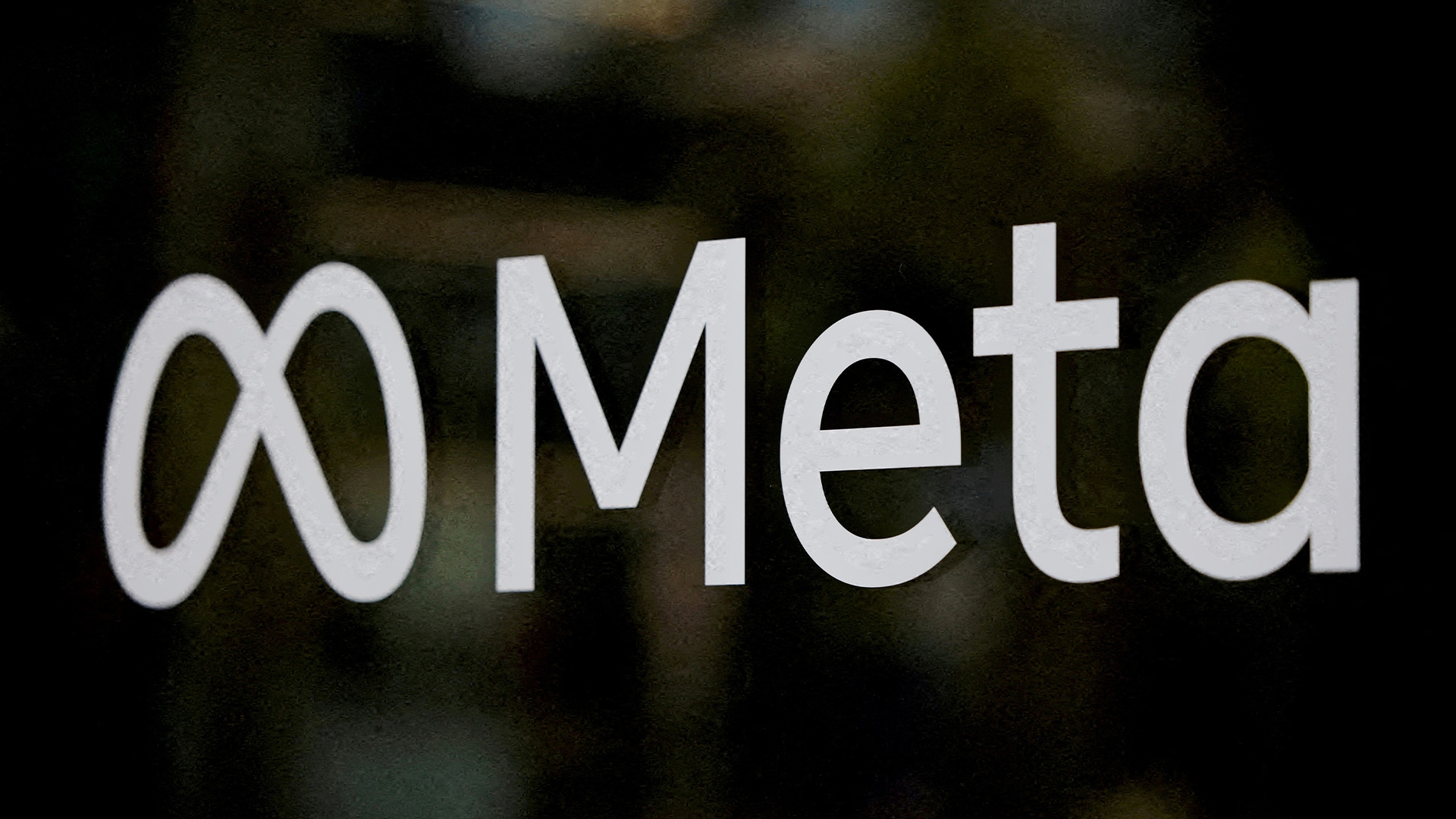 Meta заплатит $18 млрд за «подсаживание» детей на соцсети