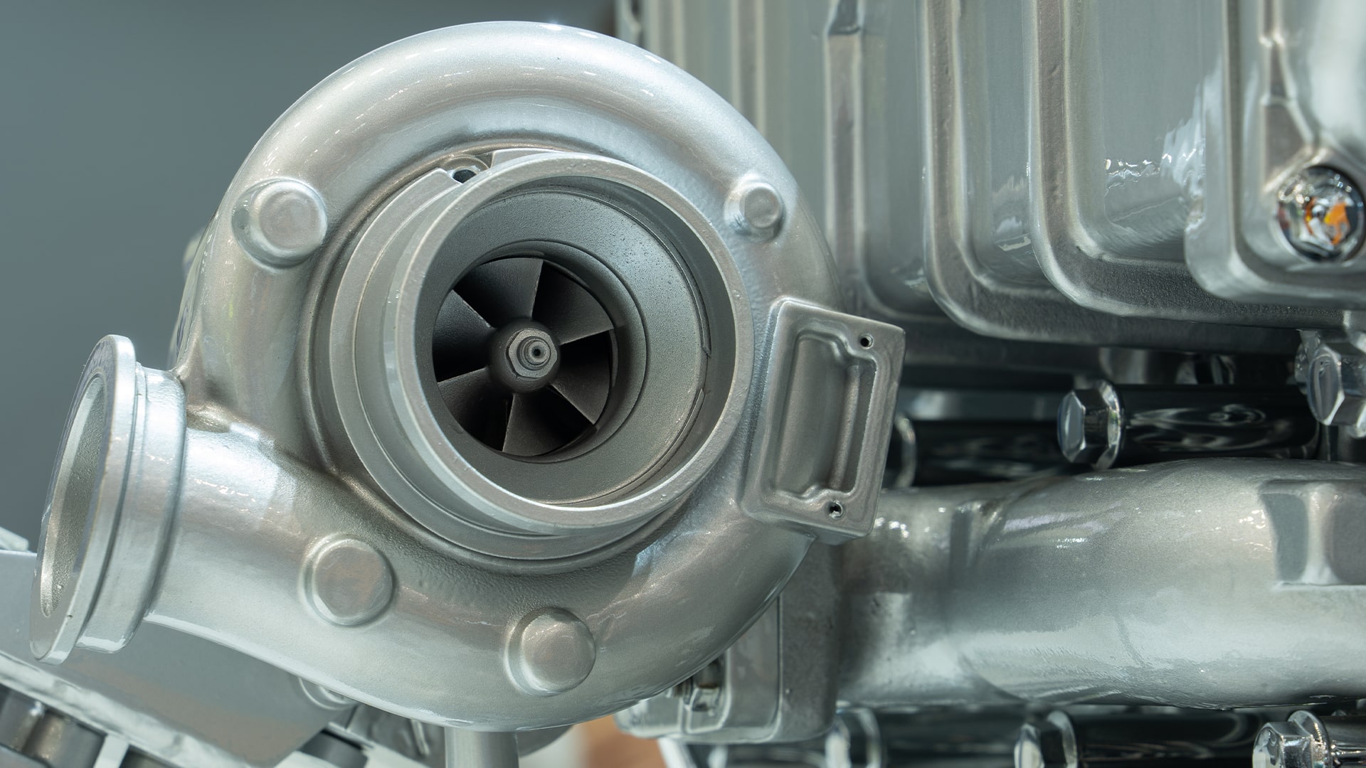 Турбомотор, двигатель, турбированный двигатель