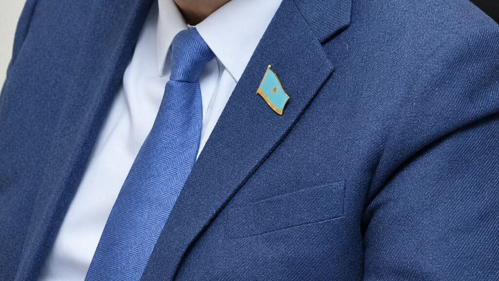 Золотые значки отменили для депутатов Курултая