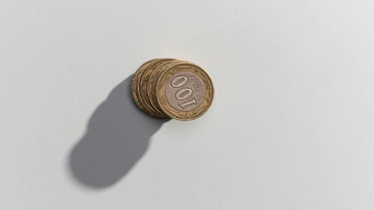 Кто заработал на пенсиях казахстанцев больше инфляции, а кто – нет
