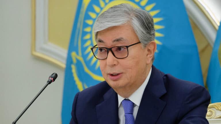 Токаев поздравил казахстанцев с Днем Абая