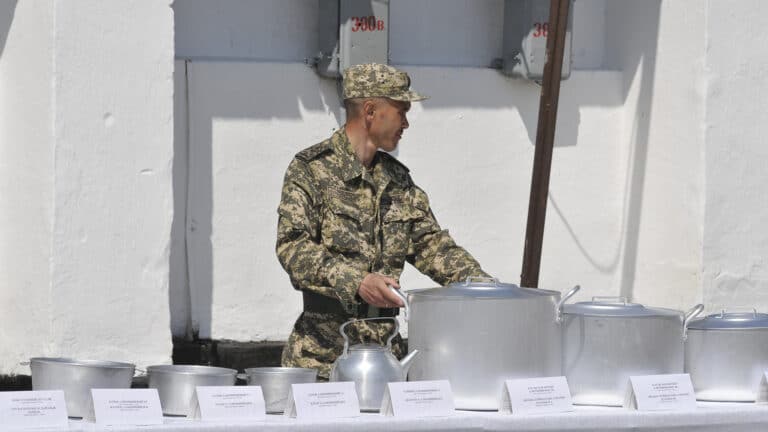 Кто рекомендовал мясо сайгака для питания казахстанских военных