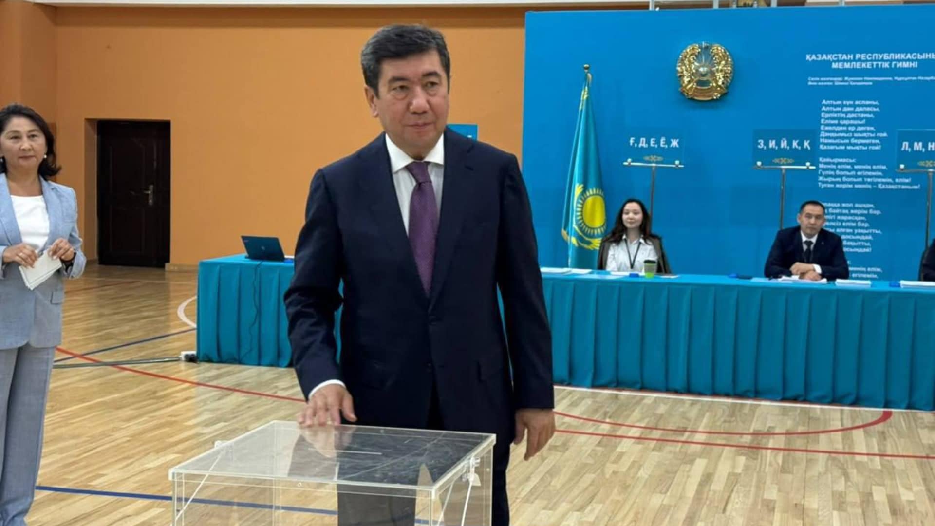 Ерлан Қошанов құрылтай сайлауында өз таңдауын жасады