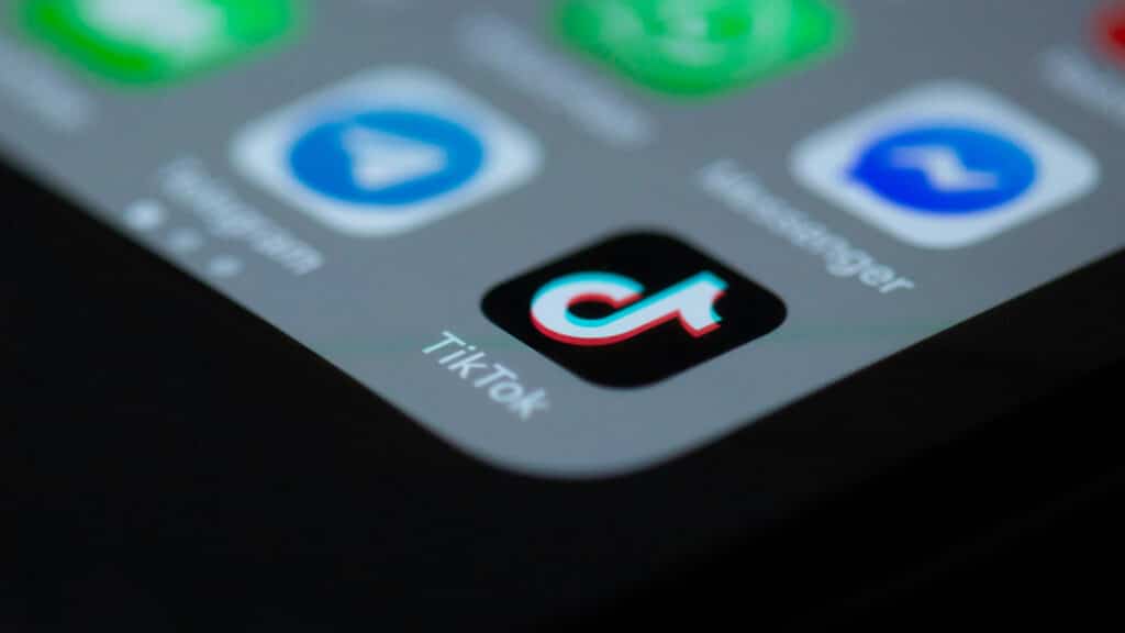 TikTok-стримера арестовали за общение с детьми под видом женщины в Караганде