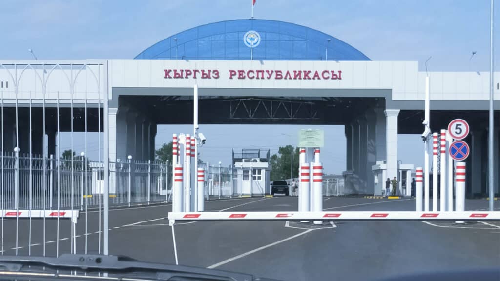 «Фуры-призраки» на границе с Казахстаном обнаружили в ГКНБ