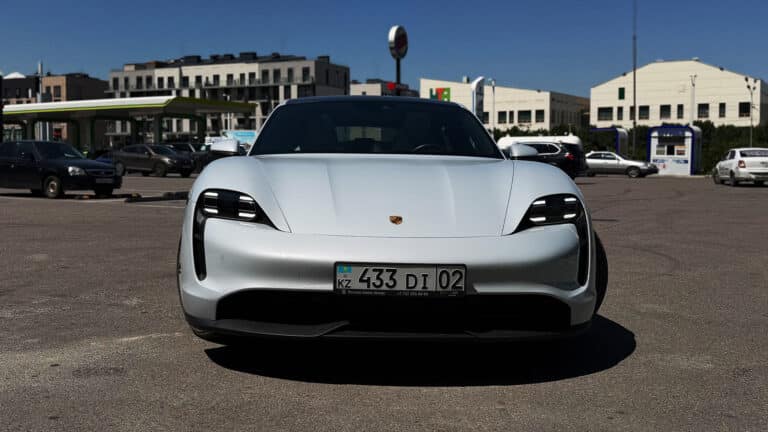 Три дня с Porsche Taycan 4S в Алматы