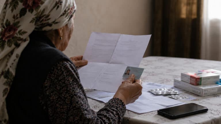 Пенсионерка лишилась выплат после ошибочного свидетельства о смерти