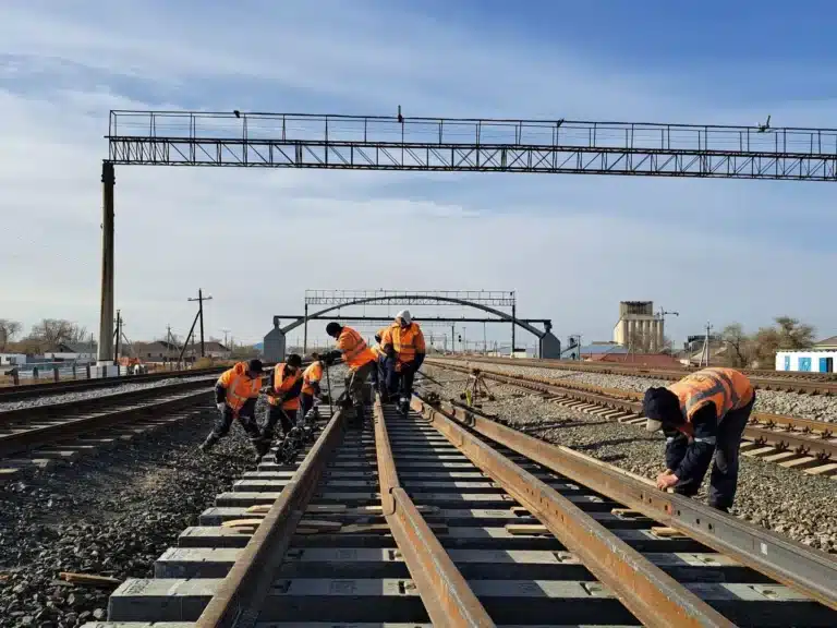 Елдегі 124 теміржол вокзалы жаңартылады