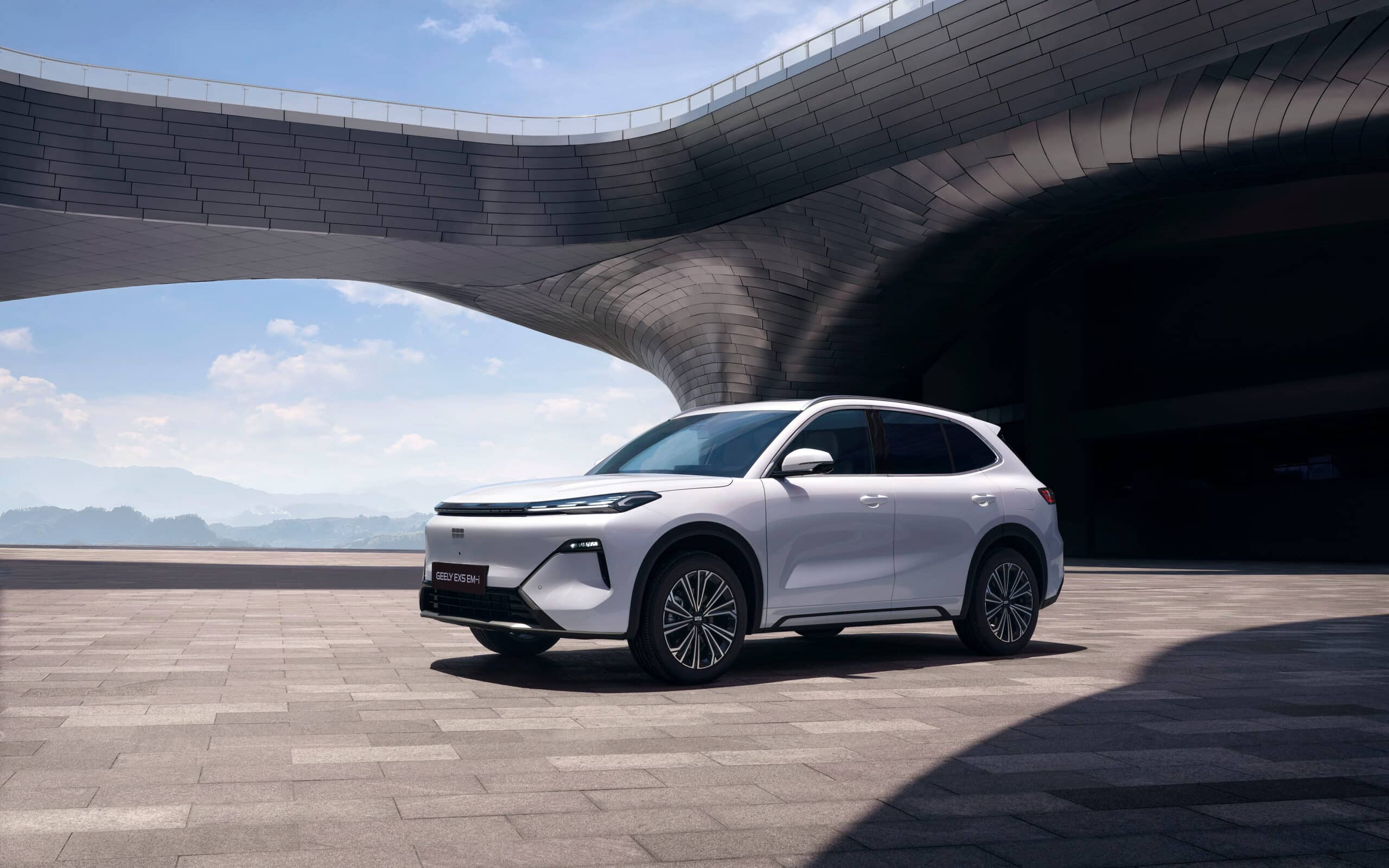 Geely Galaxy EX5 EM-i Қазақстандағы ең көп сатылған гибридті көлік атанды