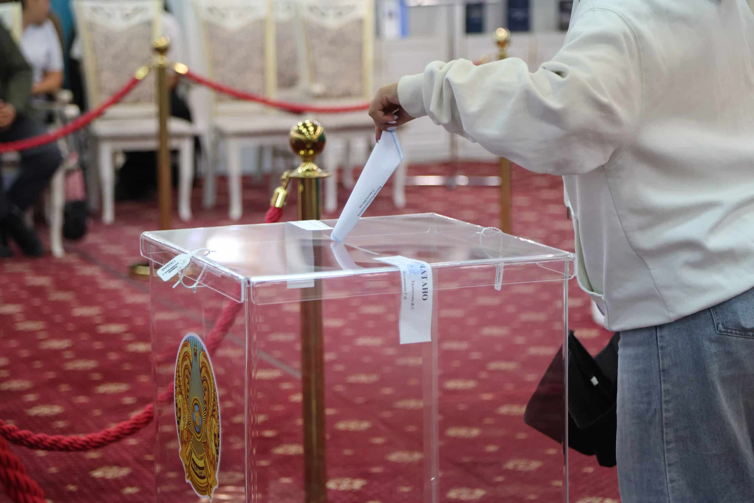 Алматы тұрғыны толтырылған бюллетеньді жариялағаны үшін жазаланды