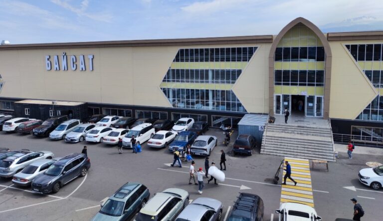Рынок в Алматы, принадлежавший сыну Сатыбалды, продали со скидкой с четвертой попытки